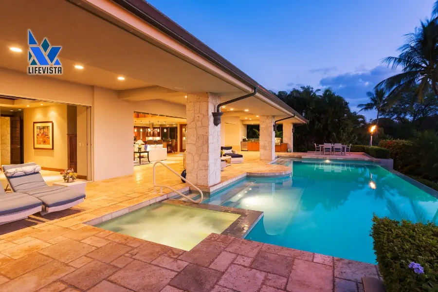 Bể sục Jacuzzi bên khung chính hình chữ nhật