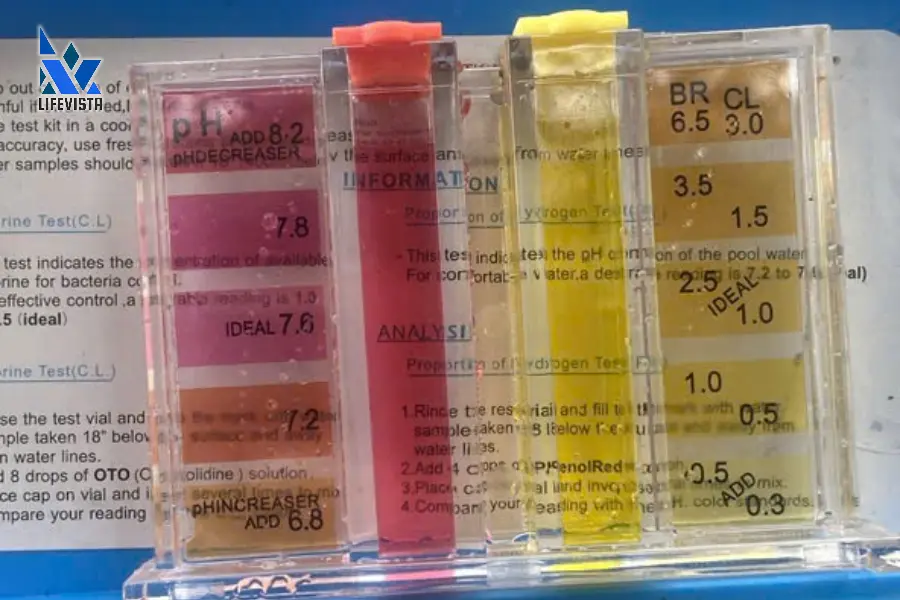kiểm tra pH hồ bơi
